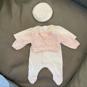Newborn babygrow footie
